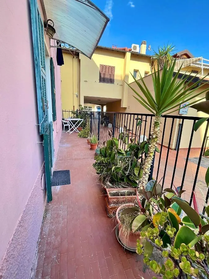 Nonna Sere Home Riva Ligure 0*,  Italia